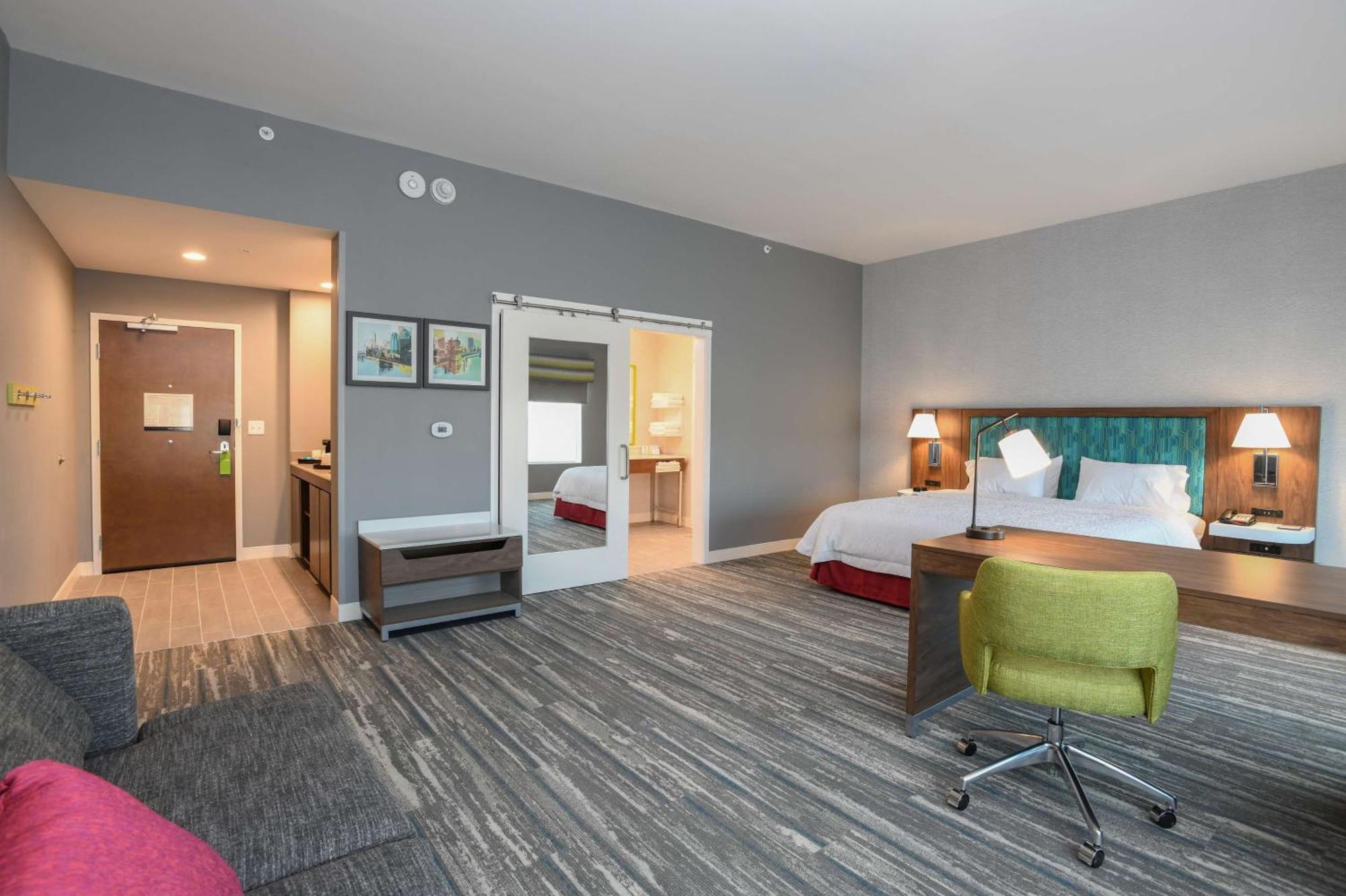 Hampton & Cincinnati Liberty Township Hotel